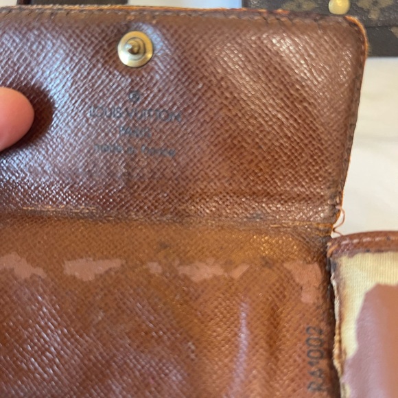 PROJECT BUNDLE of 3 Louis Vuitton Brown Monogram Key cases - Picture 14 of 15